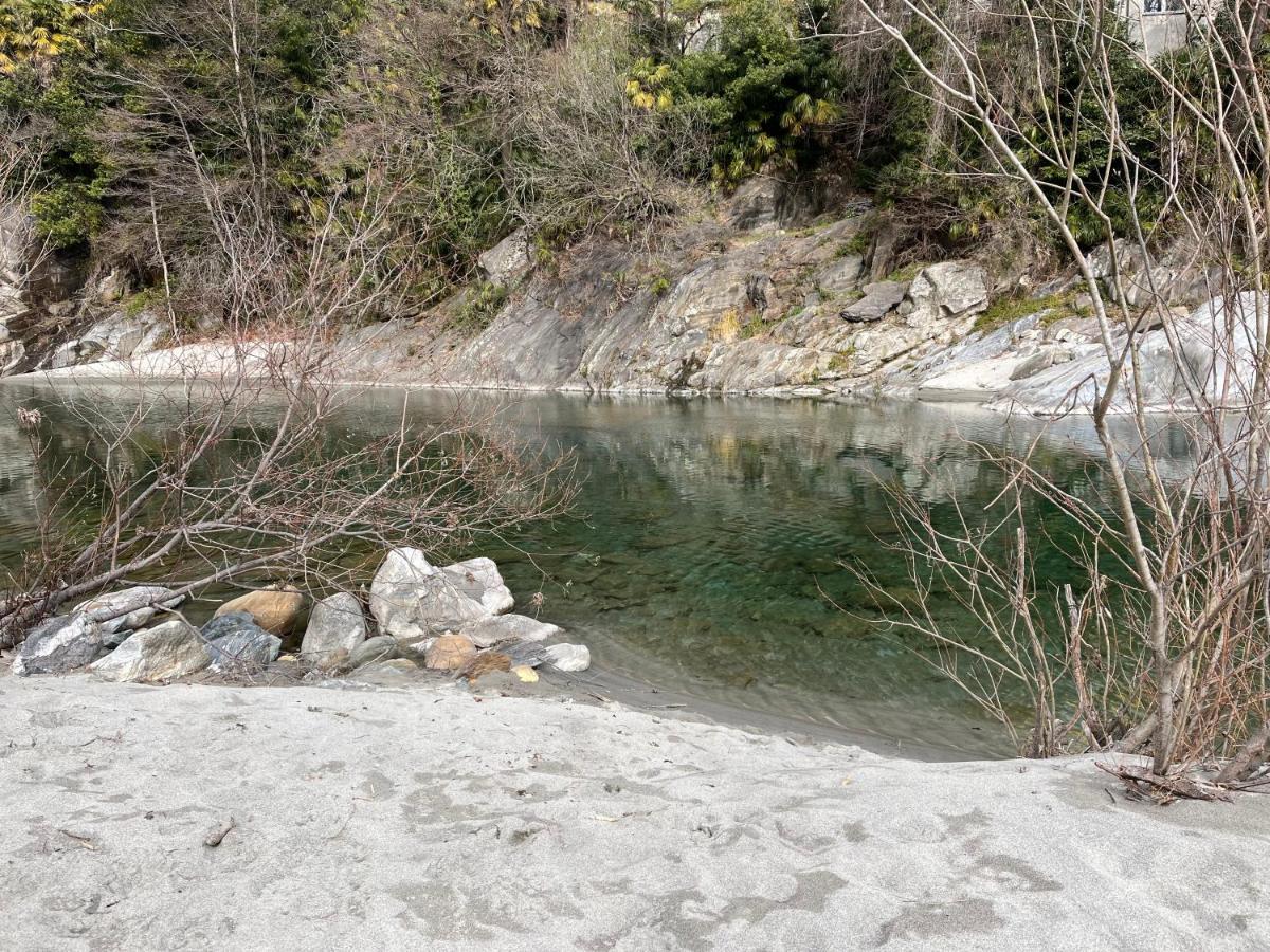 Blue River Losone Buitenkant foto